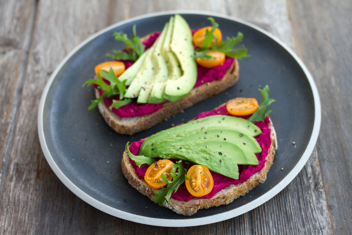 Whole grain toast and healthy fats